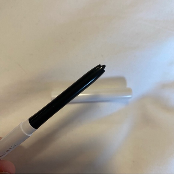 Colourpop eyeliner - Picture 3 of 3